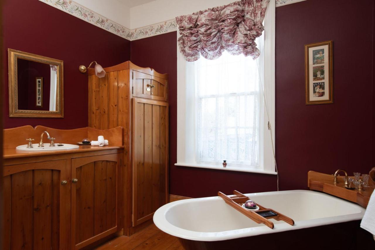 Fitzpatricks Inn Westbury Extérieur photo