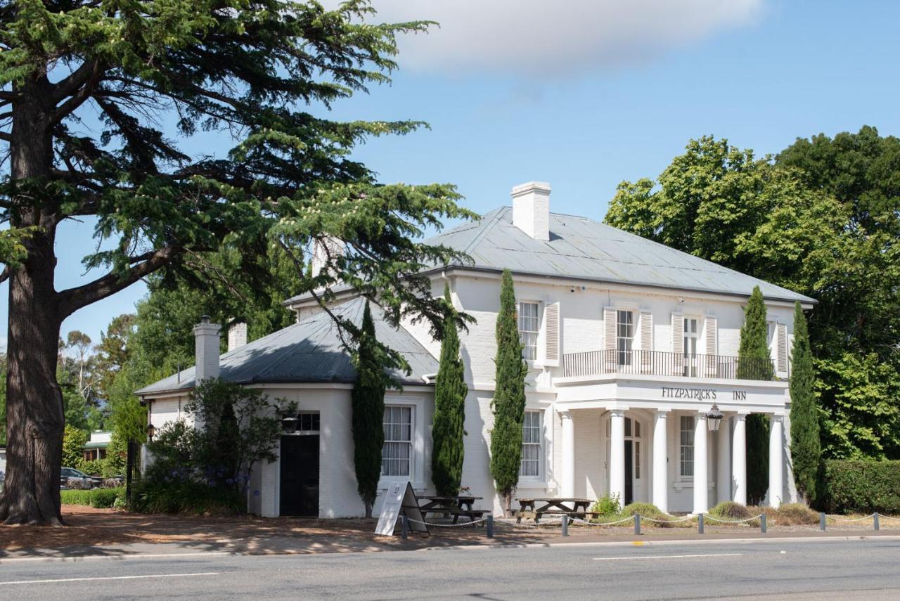 Fitzpatricks Inn Westbury Extérieur photo