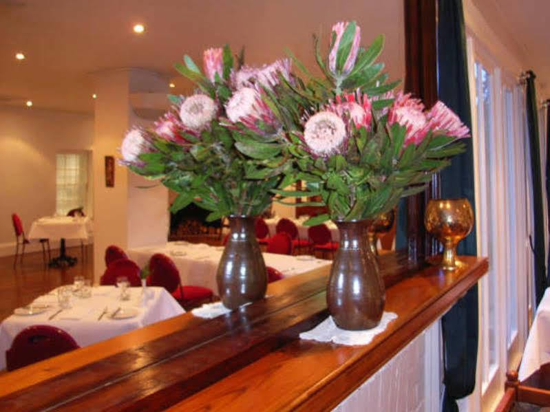 Fitzpatricks Inn Westbury Extérieur photo