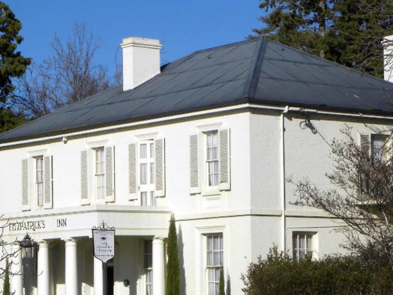 Fitzpatricks Inn Westbury Extérieur photo