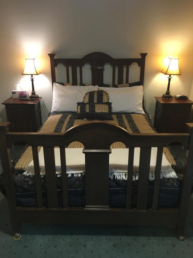Fitzpatricks Inn Westbury Extérieur photo