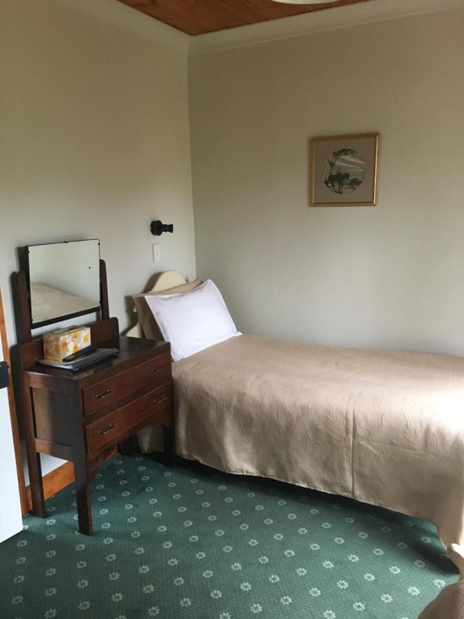 Fitzpatricks Inn Westbury Extérieur photo